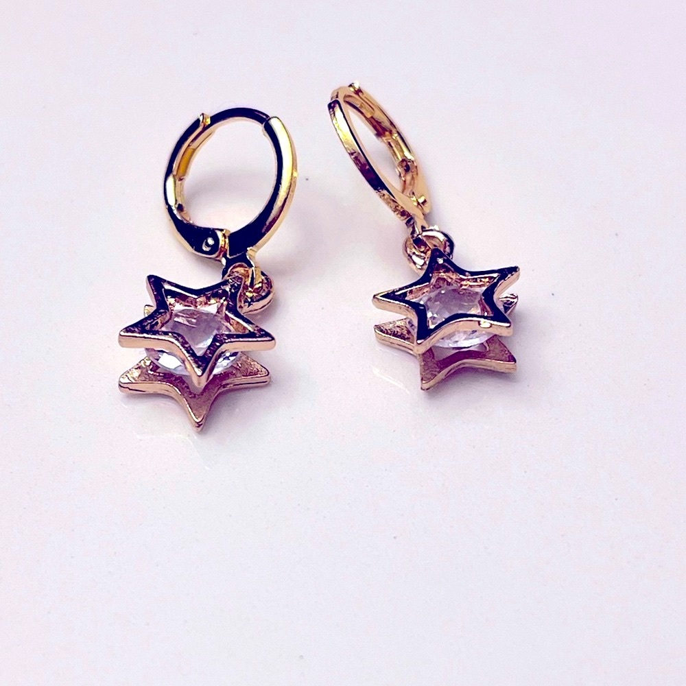 🌸3/$25 🆕 Gold Star Charm Huggie Hoop Earrings, Crystal Star Dangle Earrings - Picture 5 of 10